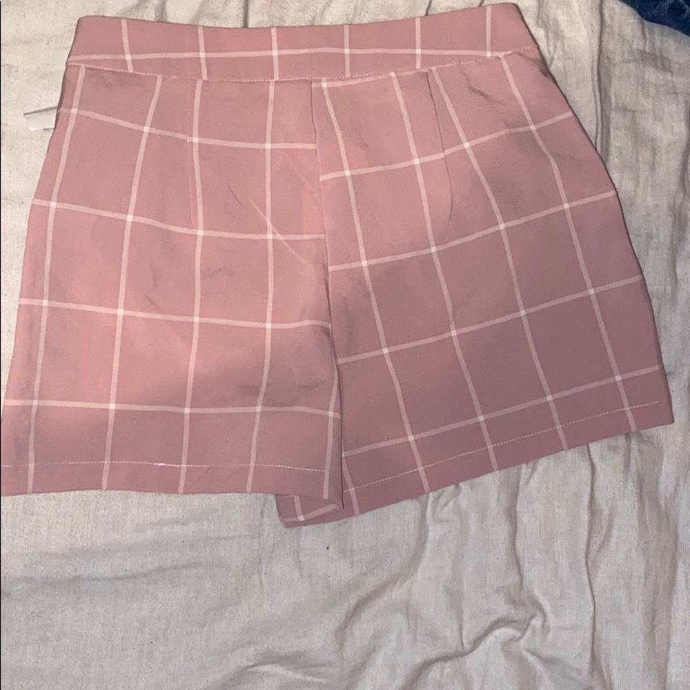 Tailored shorts - Picture 2 of 2